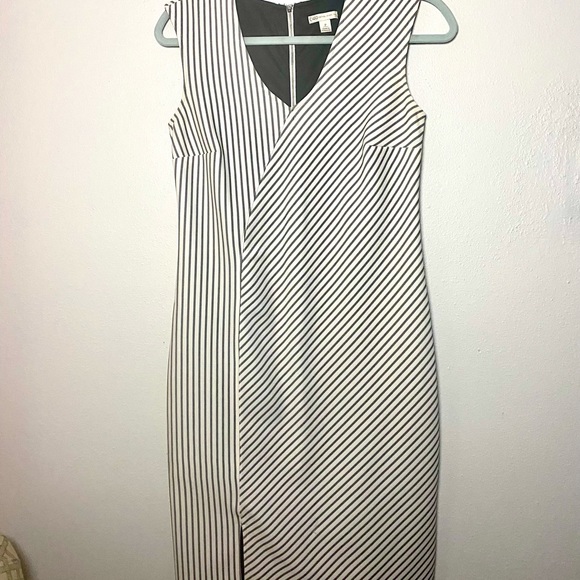 Cato Dresses & Skirts - Cato A-Line Sleeveless Striped Dress Women’s Size 2 With Front Slit